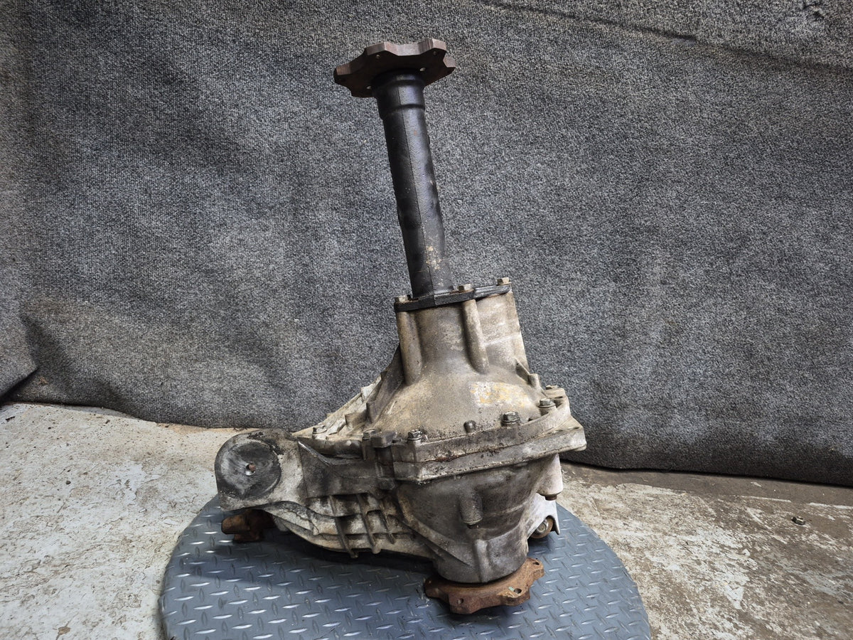 2003-2007 Hummer H2 4WD 4x4 Front Differential Carrier 4.10 Ratio
