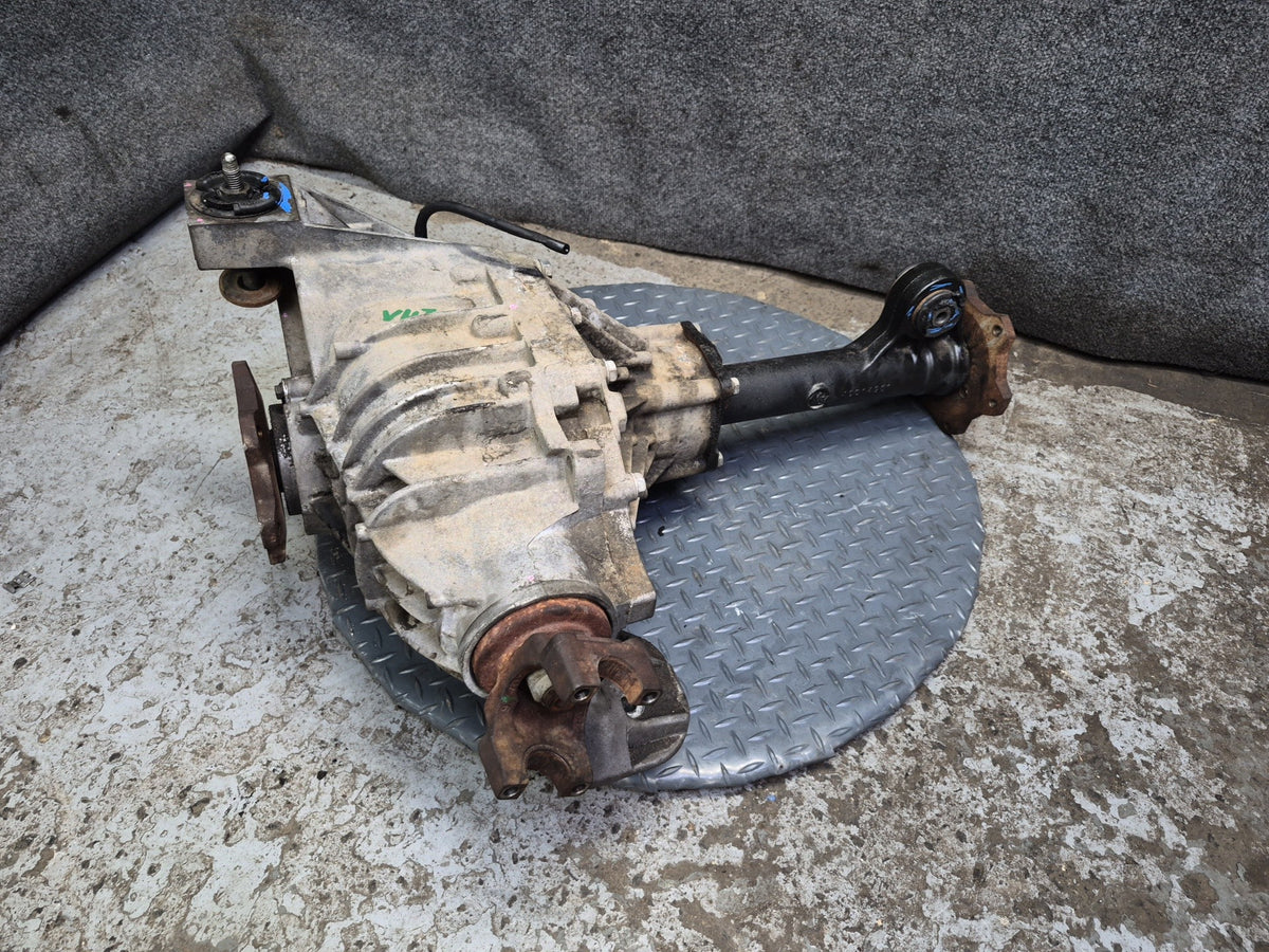 2003-2007 Hummer H2 4WD 4x4 Front Differential Carrier 4.10 Ratio