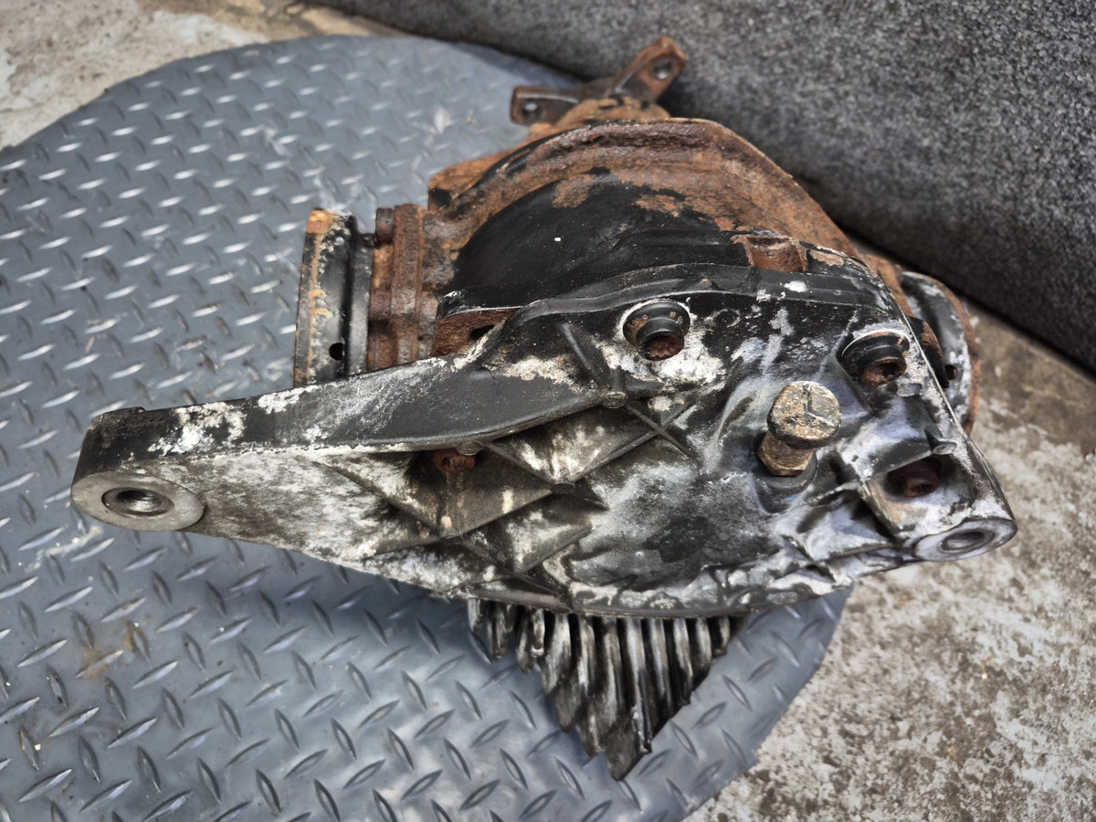 96-98 Mercedes R129 SL500 Rear Axle Differential Carrier 2.65 Ratio 76k Miles