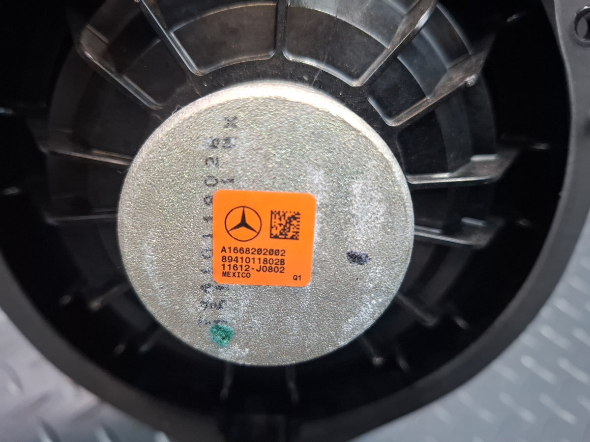 2012-2015 Mercedes W166 ML Set of 2 Front Left & Right LOGIC7 Speaker 1668202002