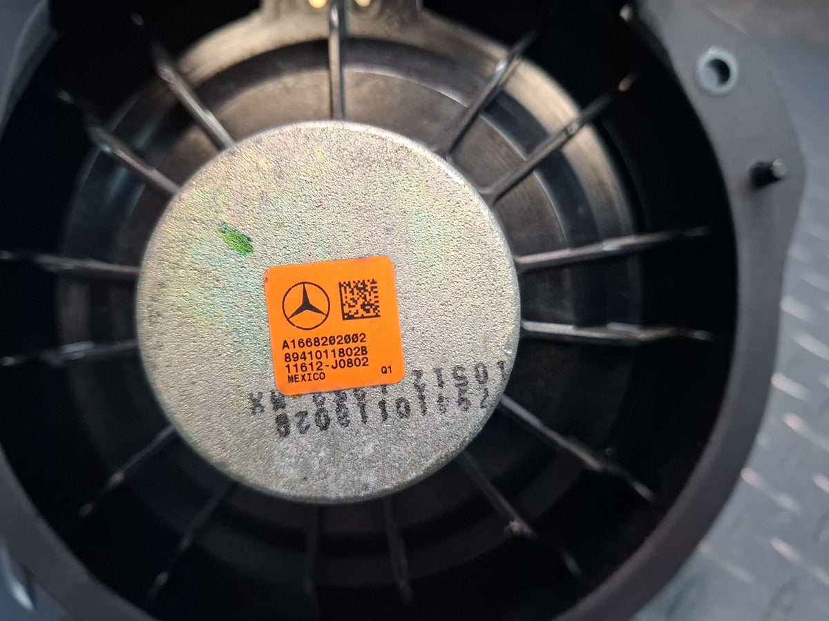 2012-2015 Mercedes W166 ML Set of 2 Front Left & Right LOGIC7 Speaker 1668202002