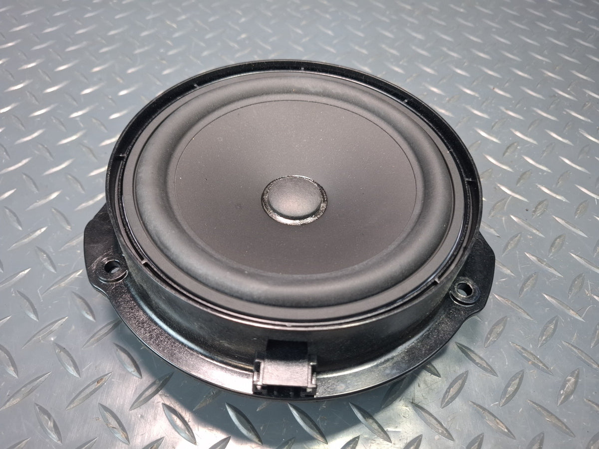 2012-2015 Mercedes W166 ML Set of 2 Rear Door LOGIC7 Speaker 1668202102