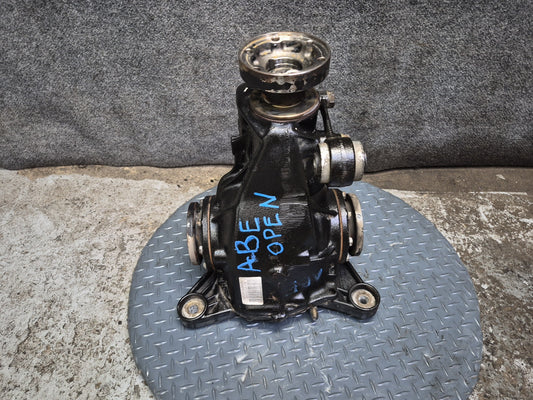 1996-1997 BMW E31 840Ci Rear Axle Differential Carrier 2.81 Ratio