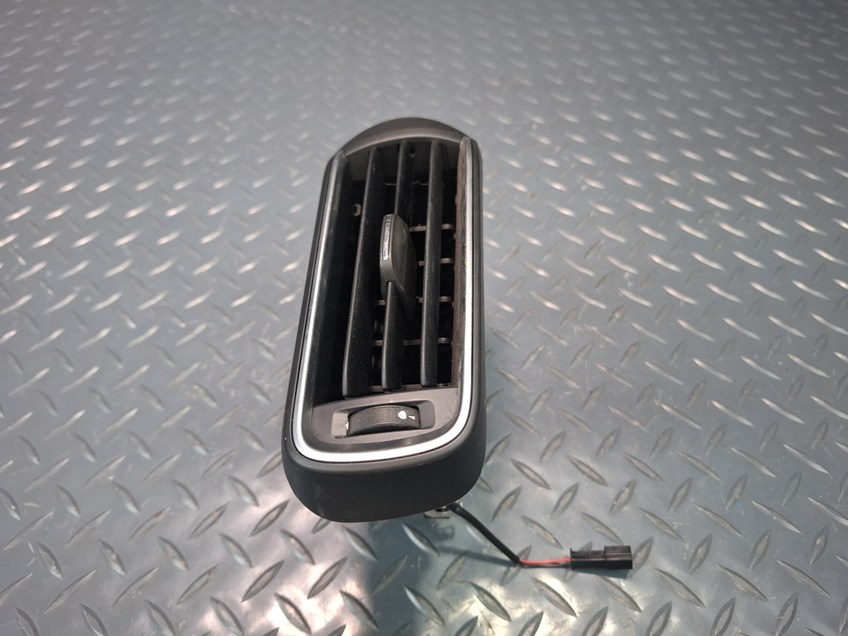 2017-2020 Maserati Levante M161 Dash Front Left A/C Air Vent Grille 6700492830