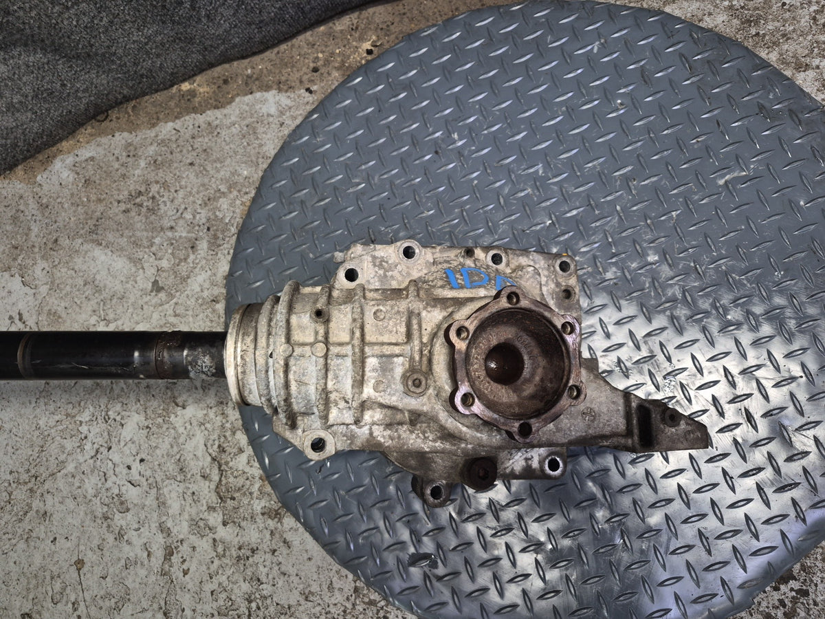 2011-2016 Porsche Panamera 4 970 3.6L Front Differential Axle Carrier 3.90 Ratio