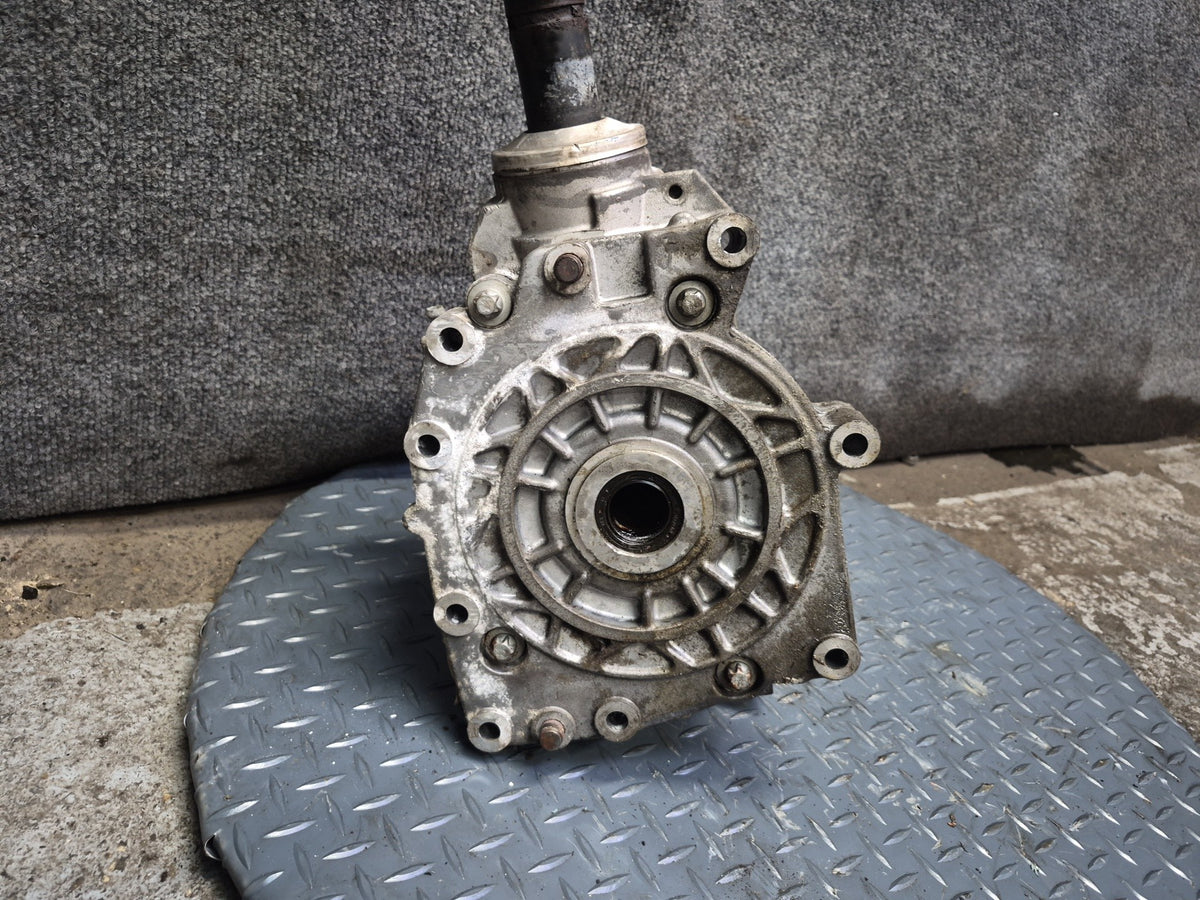 2011-2016 Porsche Panamera 4 970 3.6L Front Differential Axle Carrier 3.90 Ratio