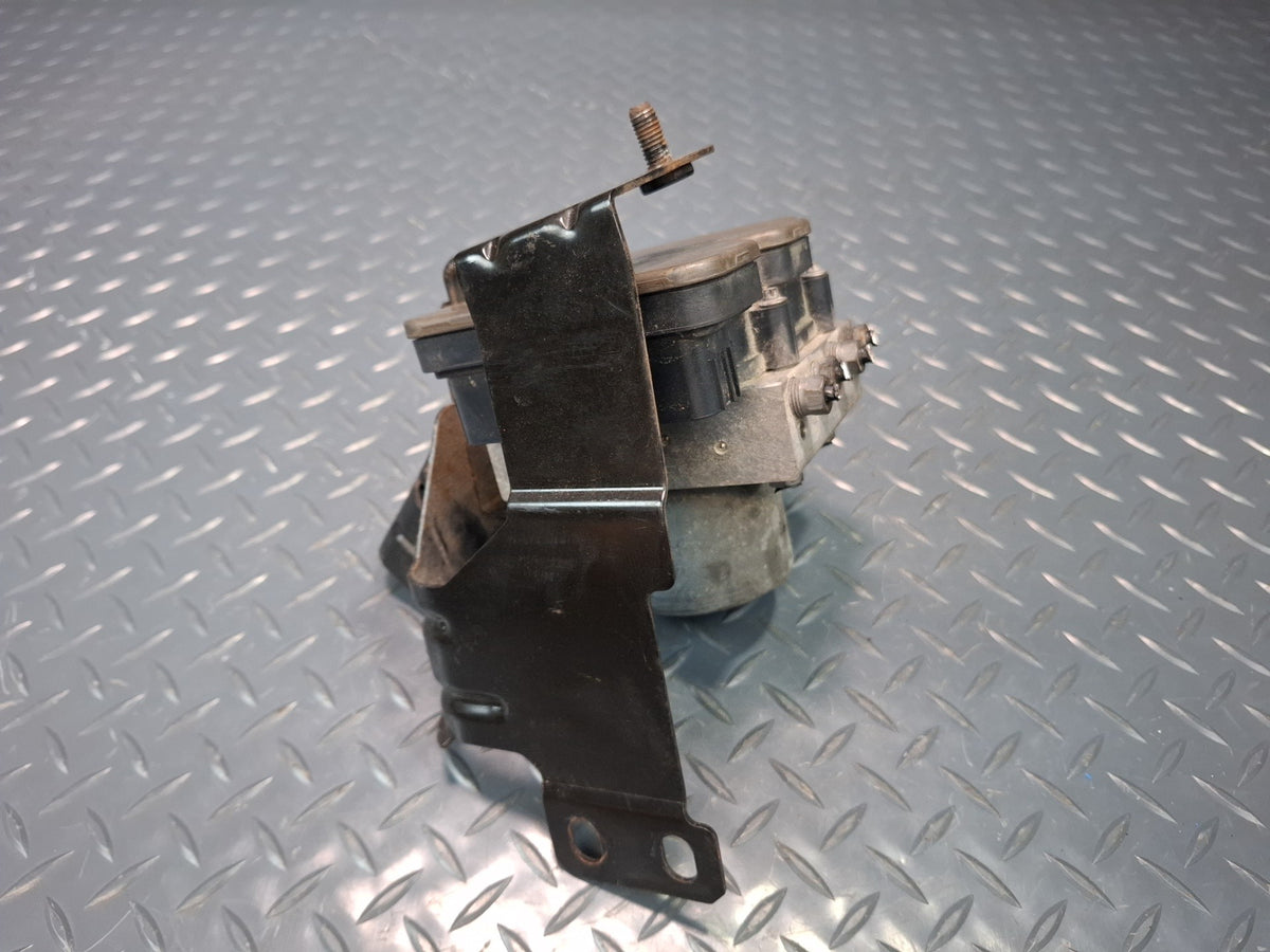 2017-2020 Maserati Levante M161 Anti Lock Brake ABS Pump Module 6701066150