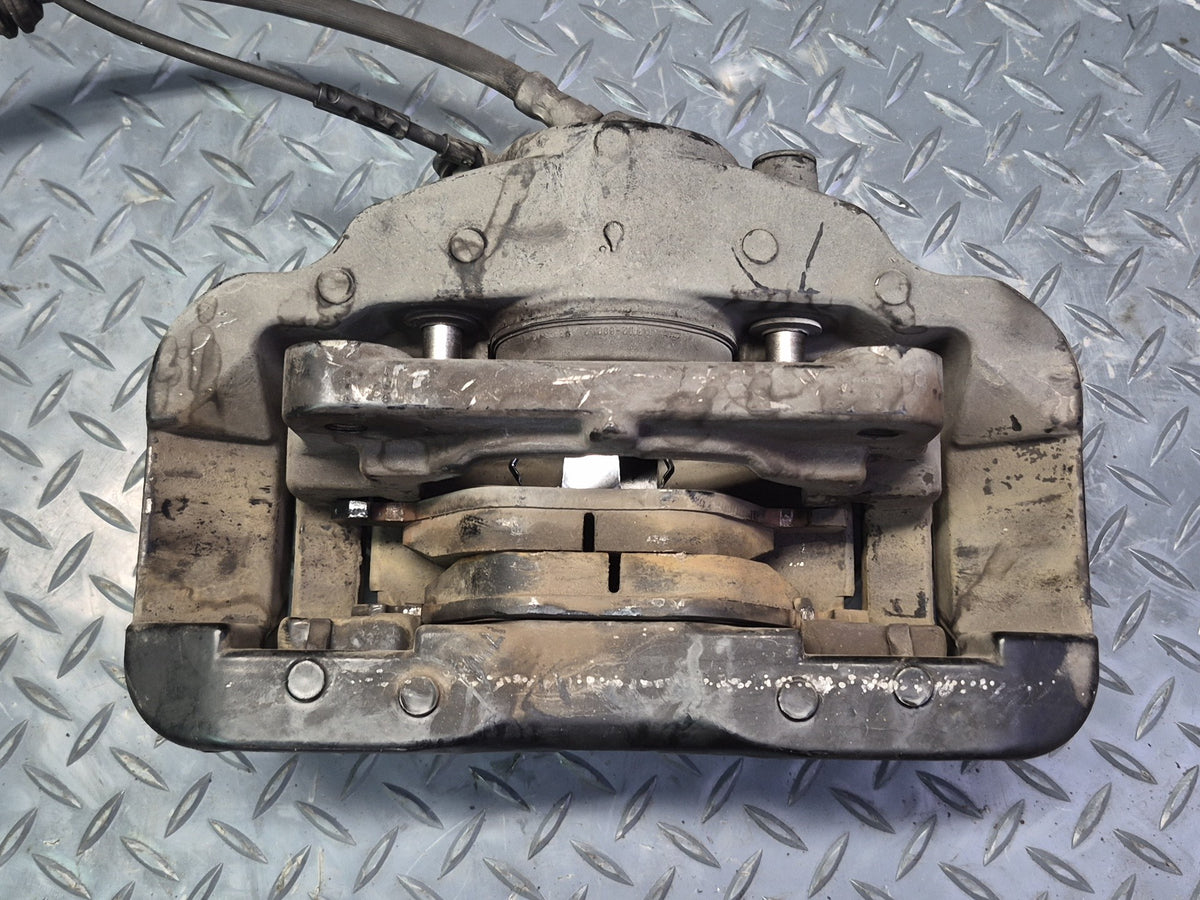 2008-2011 BMW E90 E92 E93 M3 Front Left & Right Brake Caliper Set of 2