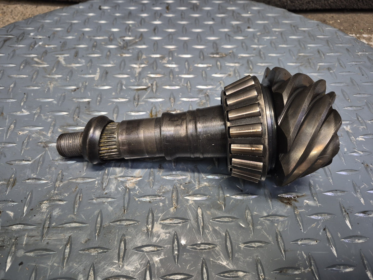 2006-2007 Hummer H2 Rear Differential 4.10 Ratio Ring & Pinion Gear Set
