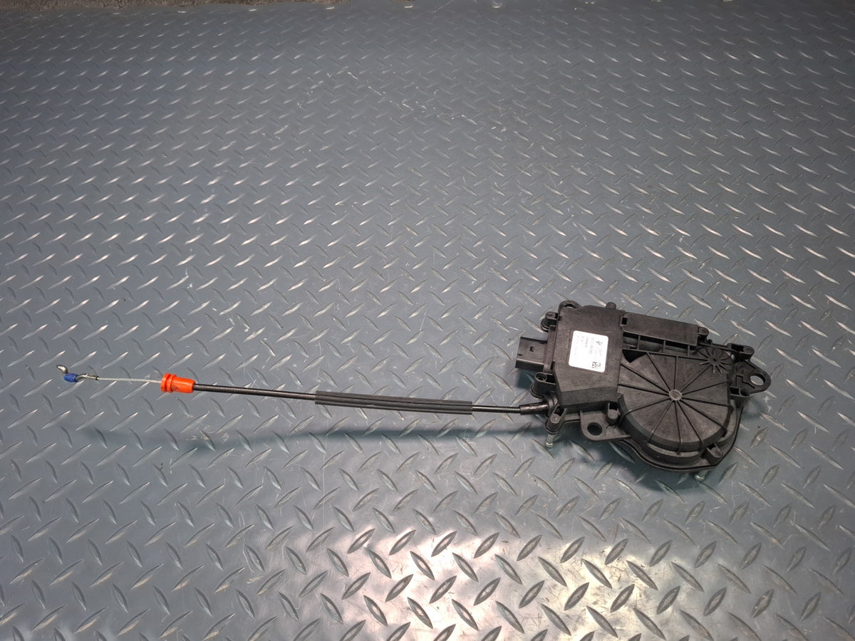 2017-2020 Maserati Levante M161 Rear Trunk Tailgate Liftage Lock Actuator Motor