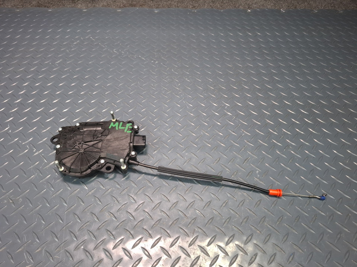 2017-2020 Maserati Levante M161 Rear Trunk Tailgate Liftage Lock Actuator Motor