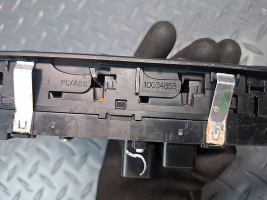 2017-2020 Maserati Levante M161 Front Left Door Master Power Winow Switch