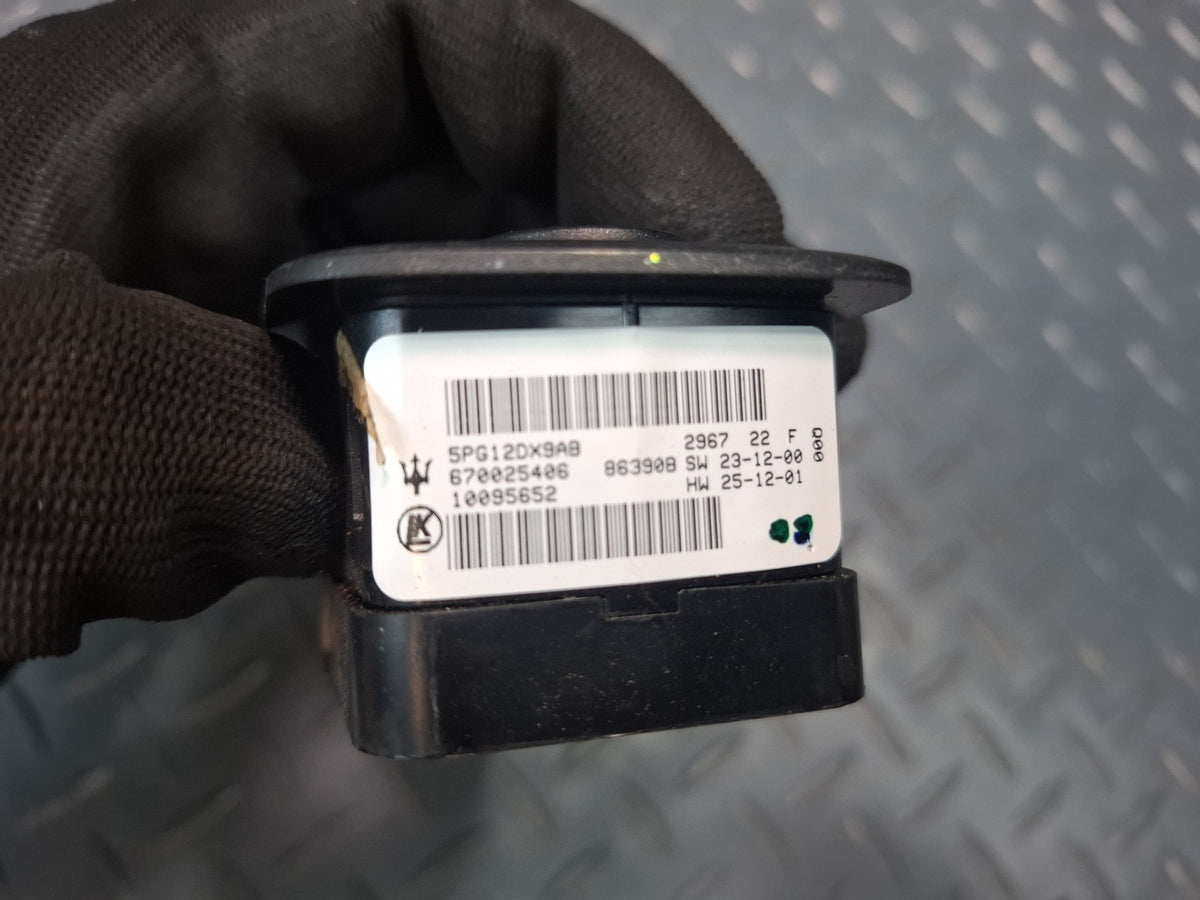 2017-2020 Maserati Levante M161 Front Left Door Master Power Winow Switch