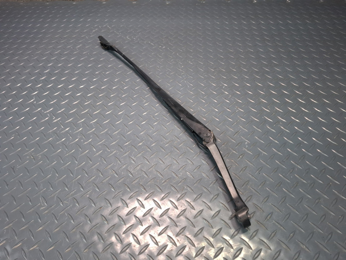 2017-2020 Maserati Levante M161 Front Left Windshield Wiper Arm 670032335