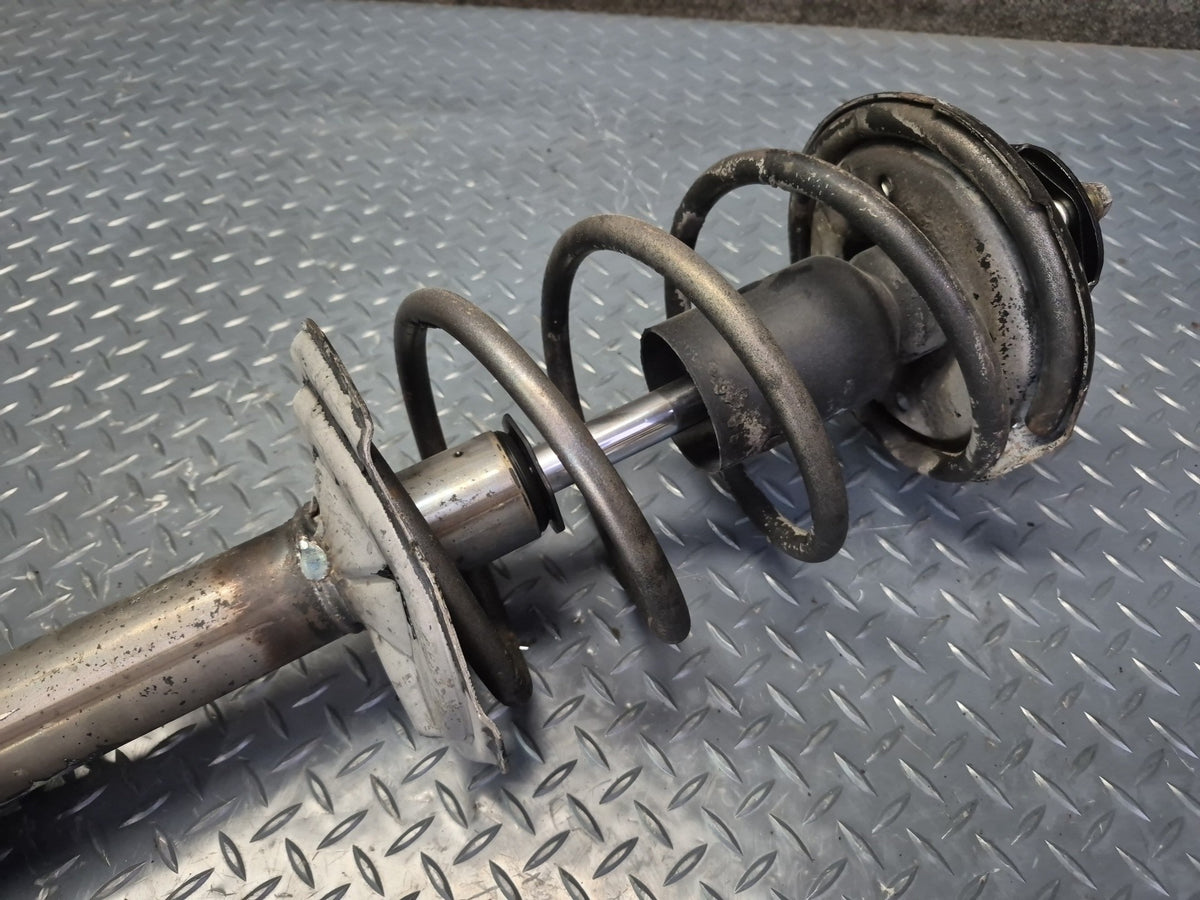 84-88 Toyota Cressida MX73 Front Right Spindle Knuckle Wheel Hub Strut Rotor OEM
