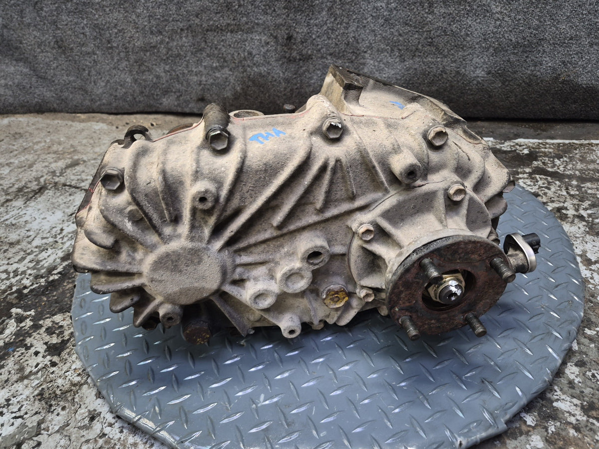 94-95 Toyota Hiace KZH106W 1KZ-TE 4WD A/T A340F Transfer Case Assembly OEM