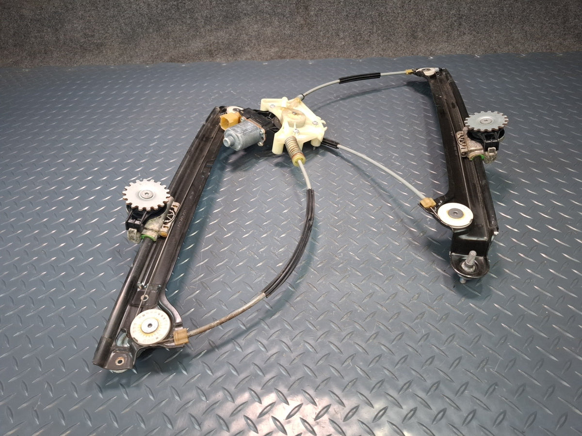 2017-2020 Maserati Levante M161 Front Left Door Window Regulator w Motor