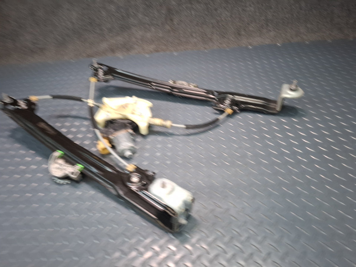 2017-2020 Maserati Levante M161 Rear Left Door Window Regulator w Motor OEM