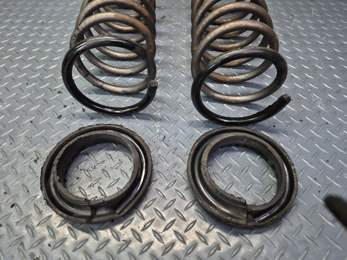 84-86 Toyota Cressida MX73 Sedan Set of 2 Rear Left & Right Coil Spring OEM