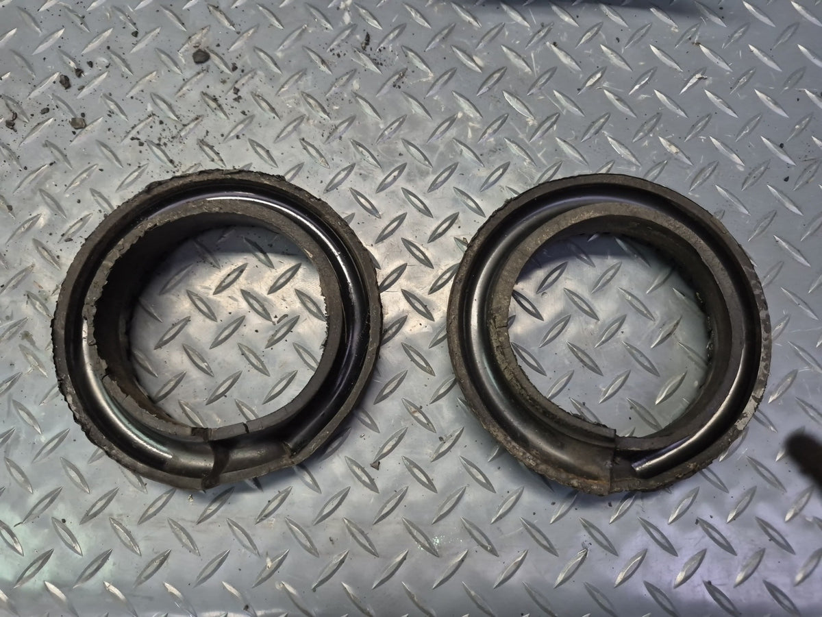 84-86 Toyota Cressida MX73 Sedan Set of 2 Rear Left & Right Coil Spring OEM