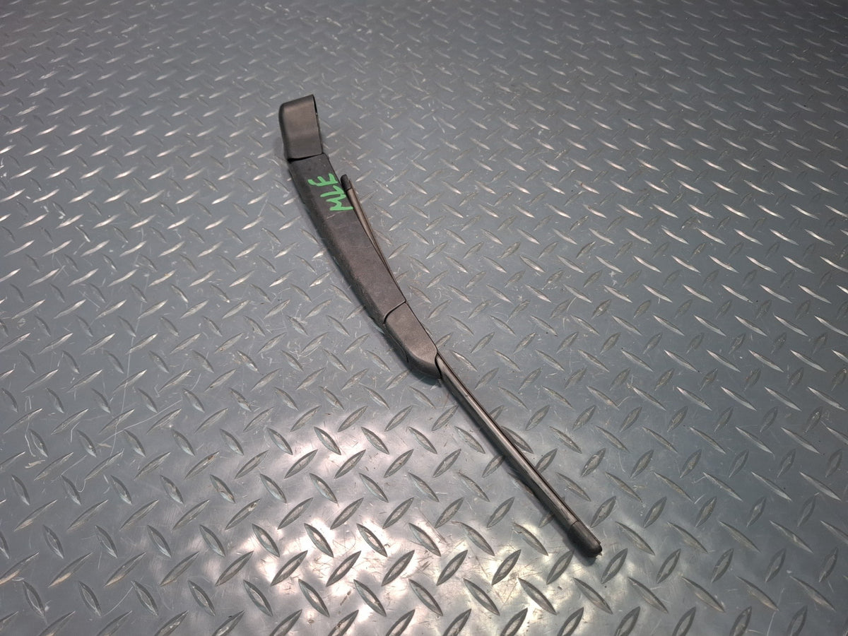 2017-2020 Maserati Levante M161 Rear Trunk Lid Liftgate Tailgate Wiper Arm
