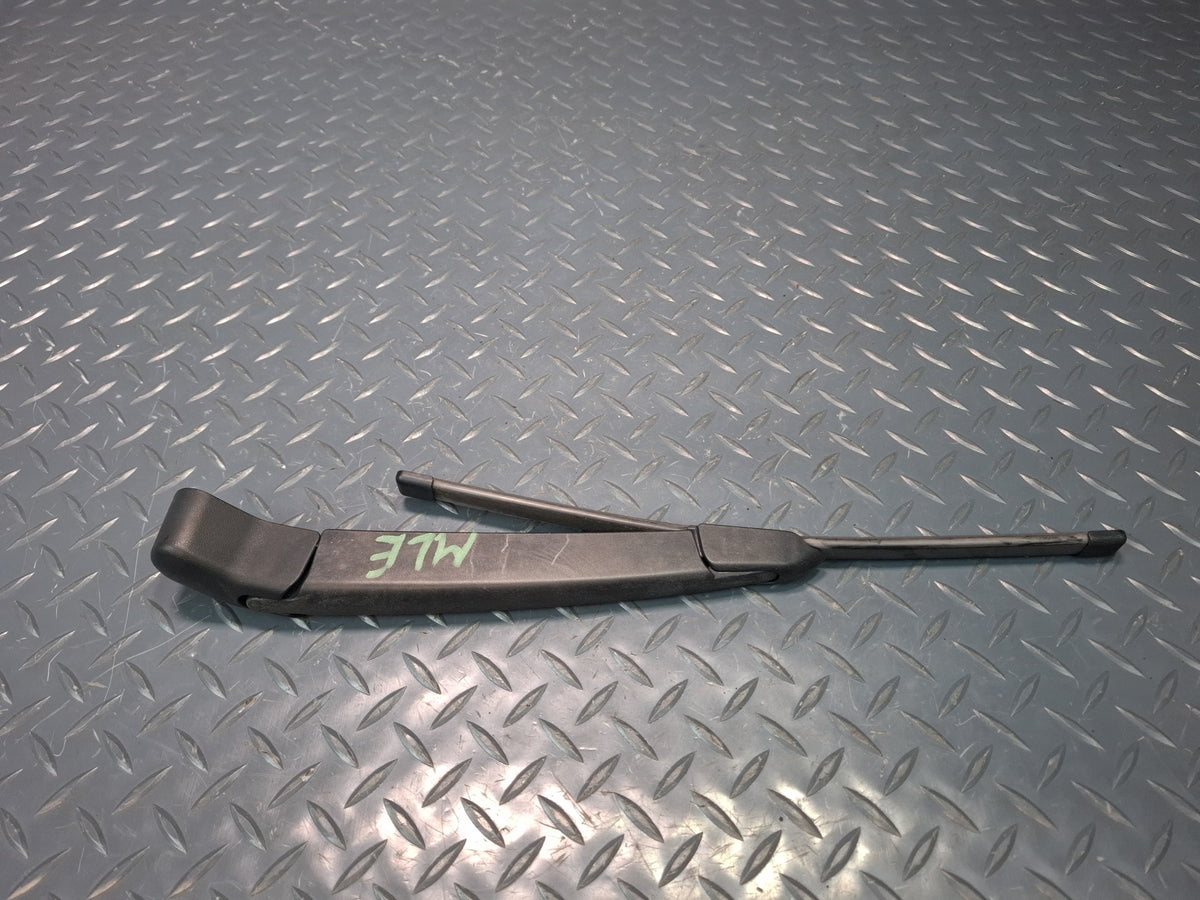 2017-2020 Maserati Levante M161 Rear Trunk Lid Liftgate Tailgate Wiper Arm