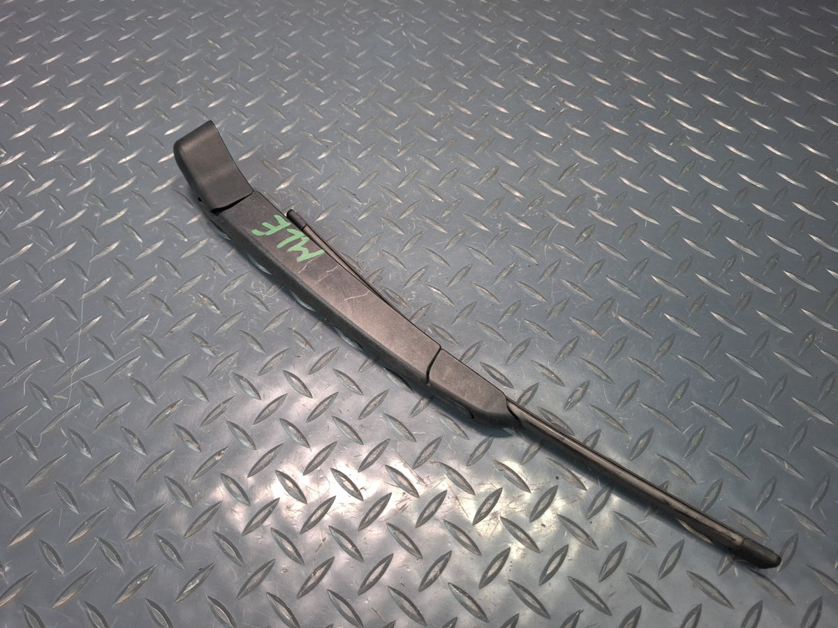 2017-2020 Maserati Levante M161 Rear Trunk Lid Liftgate Tailgate Wiper Arm