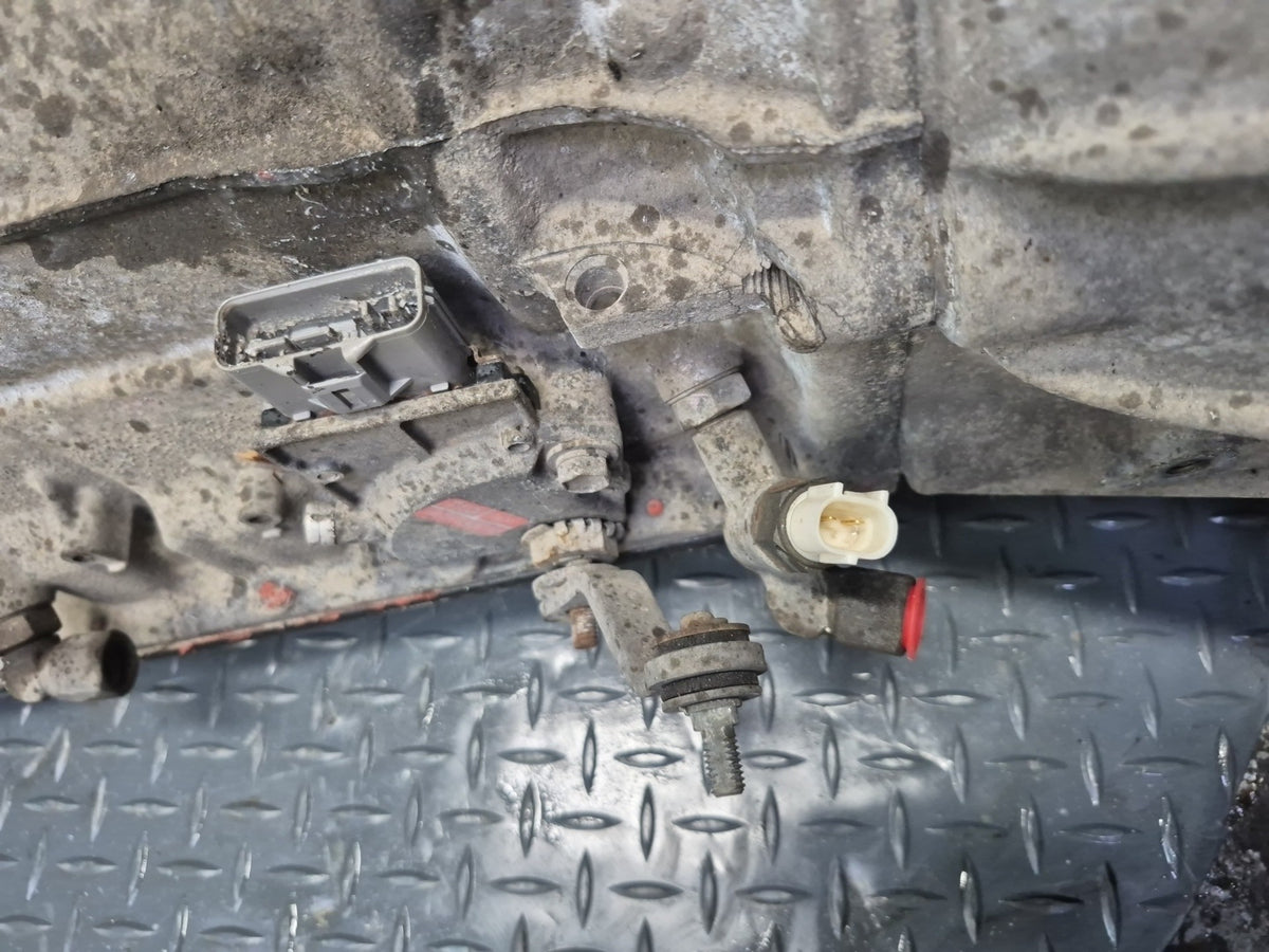 93-96 Toyota Hiace KZH106W 1KZ-TE 4WD A340F A/T Automatic Transmission OEM