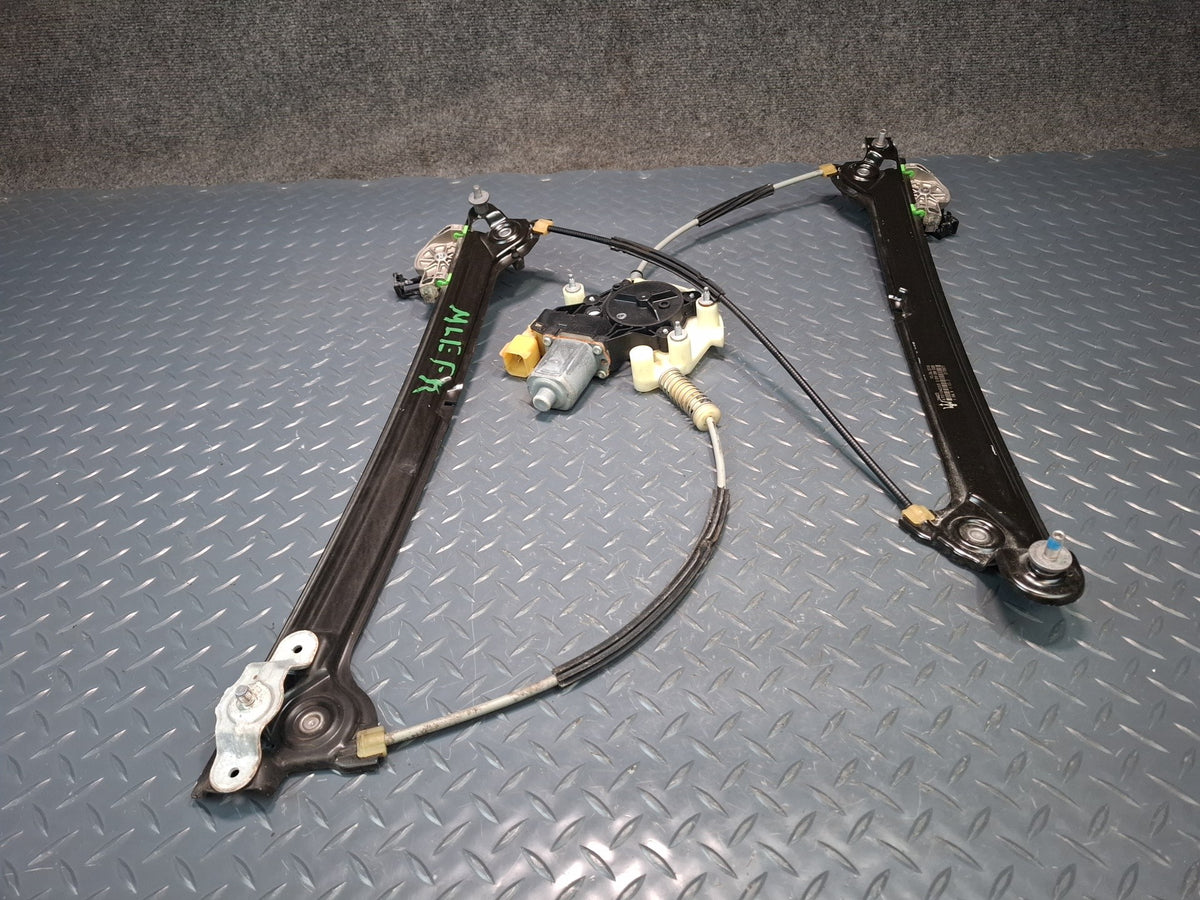 2017-2020 Maserati Levante M161 Front Right Door Window Regulator w Motor