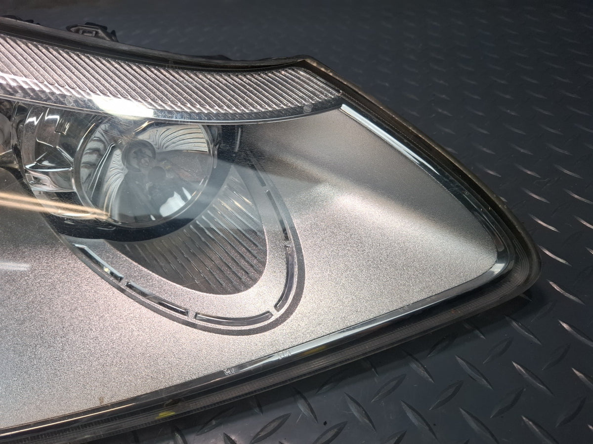 2008-2010 Porsche Cayenne 957 Front Right AFS Xenon HID Headlight Lamp Damaged