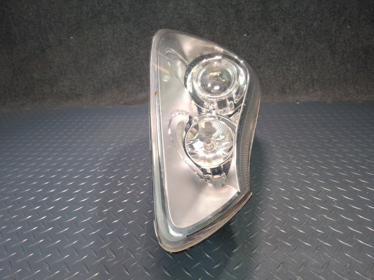 2008-2010 Porsche Cayenne 957 Front Right AFS Xenon HID Headlight Lamp Damaged