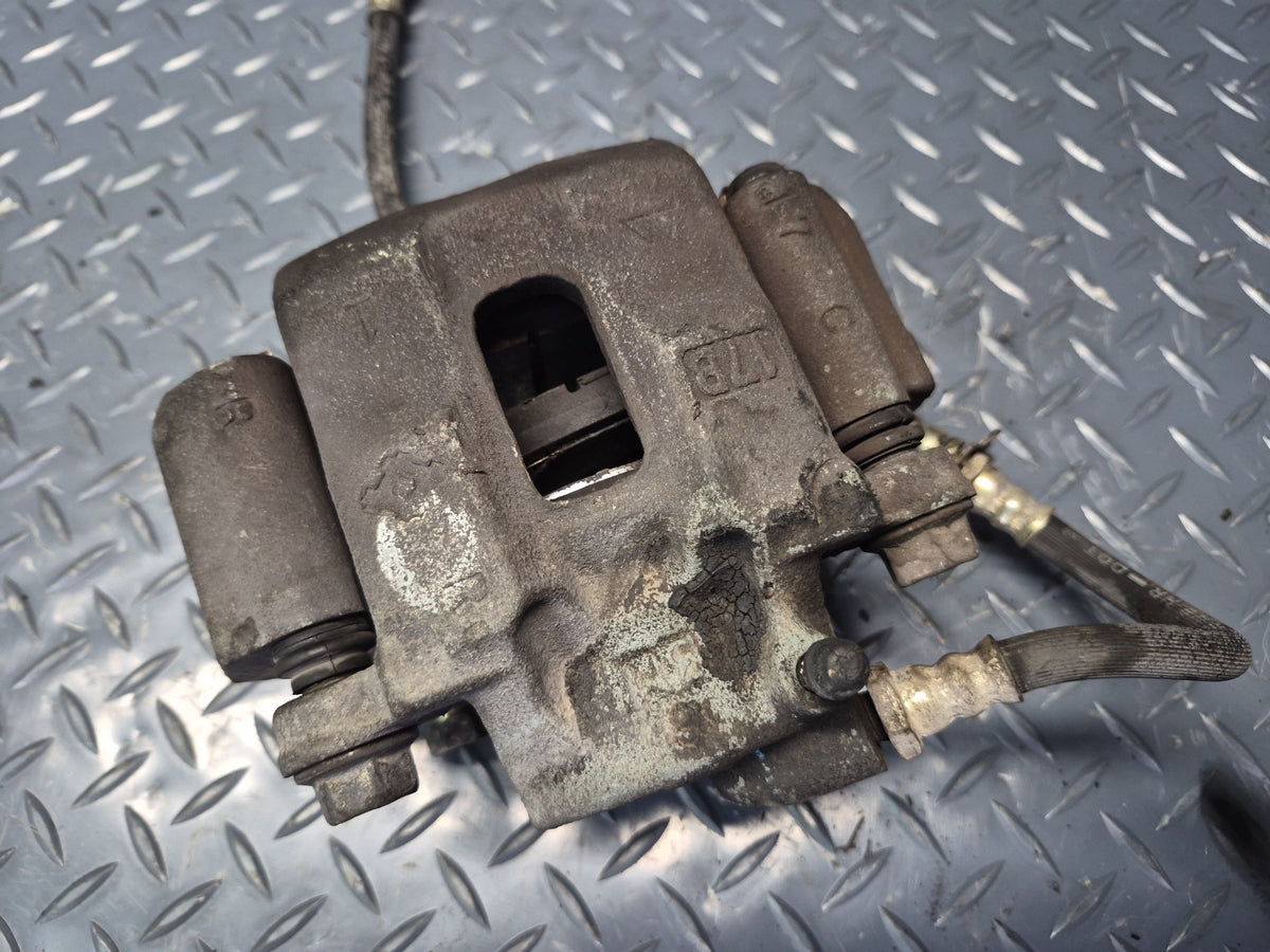 85-88 Toyota Cressida MX73 Set of 2 Front Left & Right Brake Caliper OEM