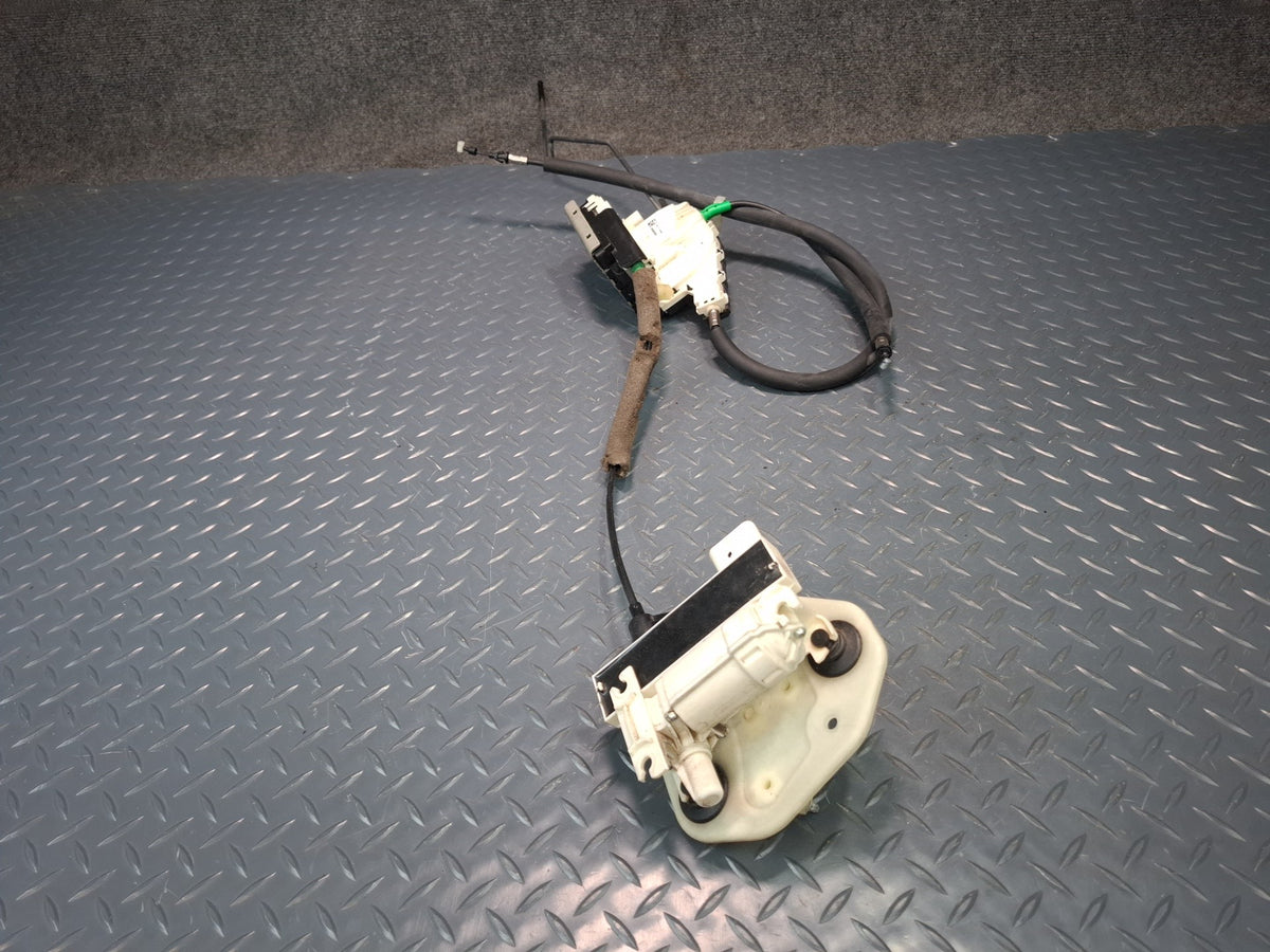 2017-2020 Maserati Levante M161 Rear Right Door Lock Latch Actuator Soft Close