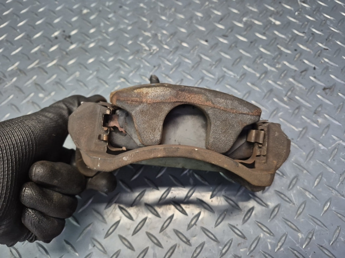 84-88 Toyota Cressida MX73 Set of 2 Rear Left & Right Brake Caliper OEM