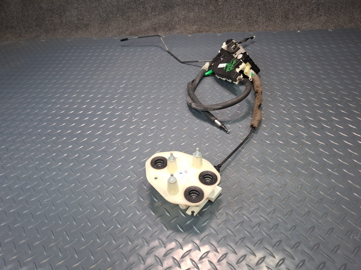 2017-2020 Maserati Levante M161 Rear Right Door Lock Latch Actuator Soft Close