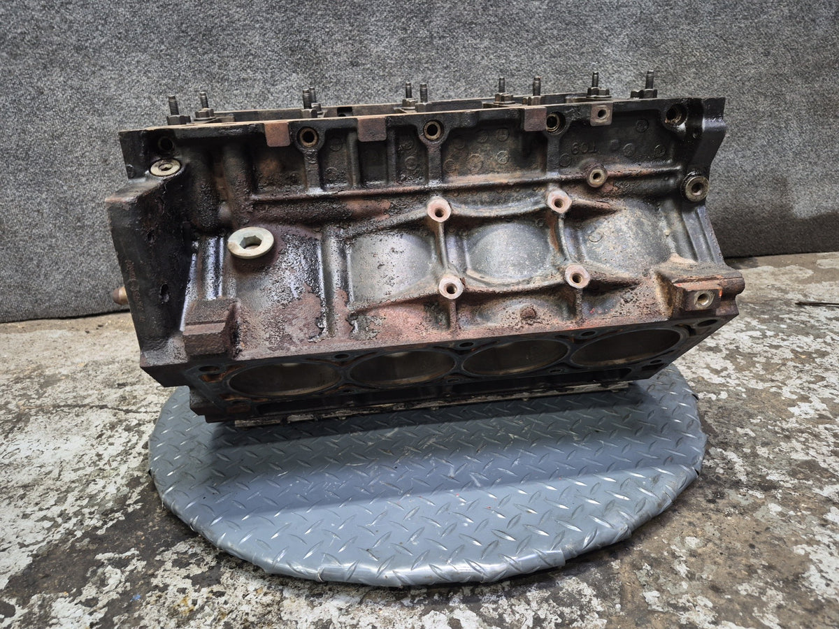 2003-2007 Hummer H2 6.0L LQ4 Engine Motor Block W/ Oil Stick