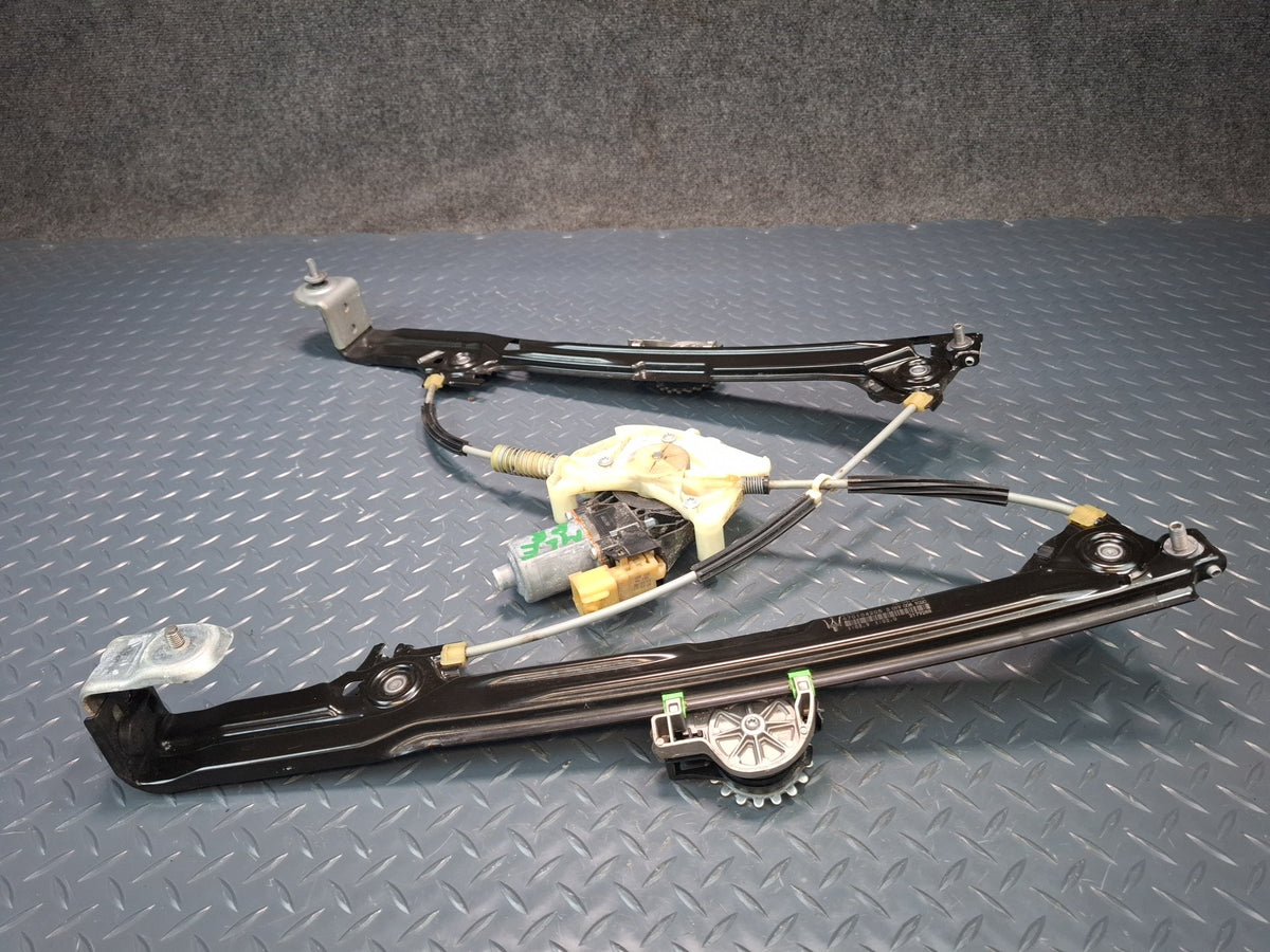 2017-2020 Maserati Levante M161 Rear Right Door Window Regulator w Motor OEM