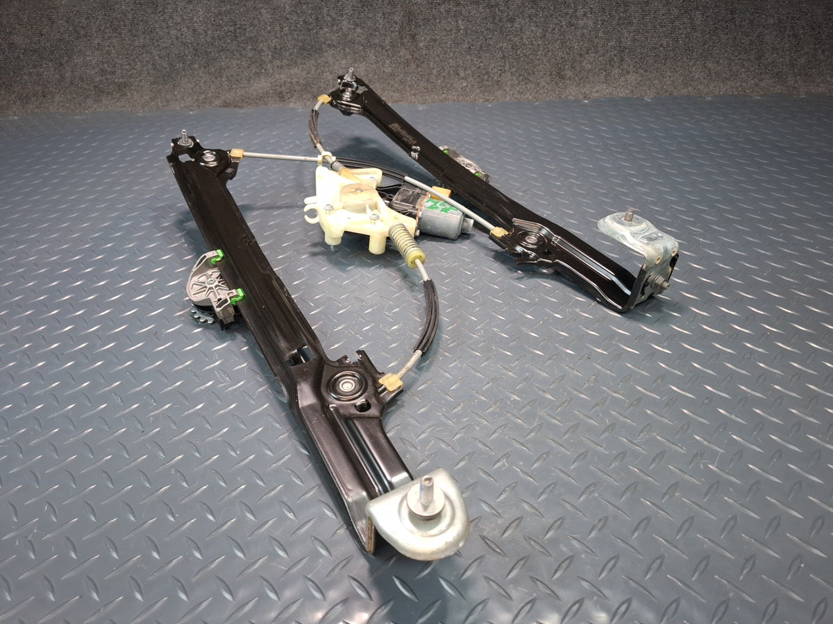 2017-2020 Maserati Levante M161 Rear Right Door Window Regulator w Motor OEM