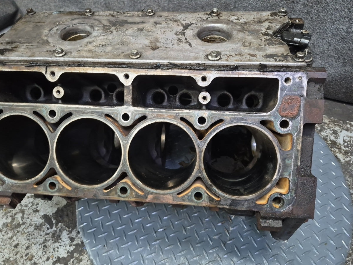 2003-2007 Hummer H2 6.0L LQ4 Engine Motor Block W/ Oil Stick