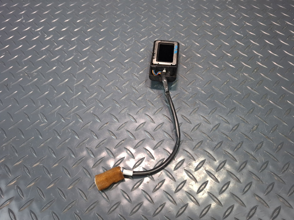 2003-2007 Lexus UZJ100L LX470 Windshield Rain Sensor