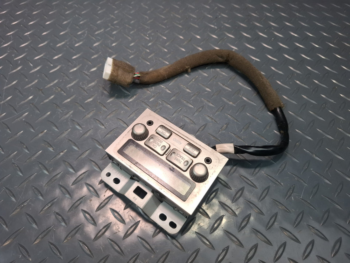 2005-2007 Lexus UZJ100L LX470 Rear Radio Control Switch Panel 86230-60013