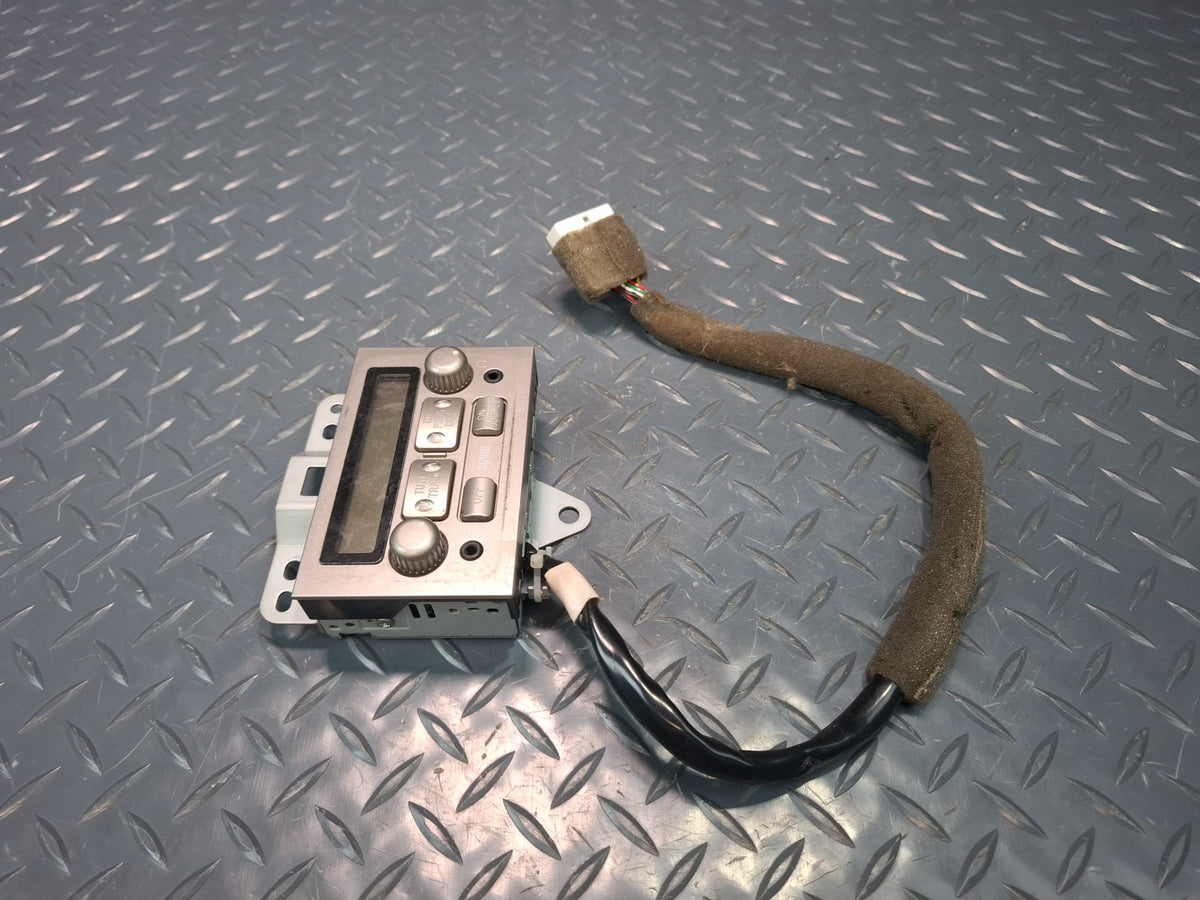2005-2007 Lexus UZJ100L LX470 Rear Radio Control Switch Panel 86230-60013