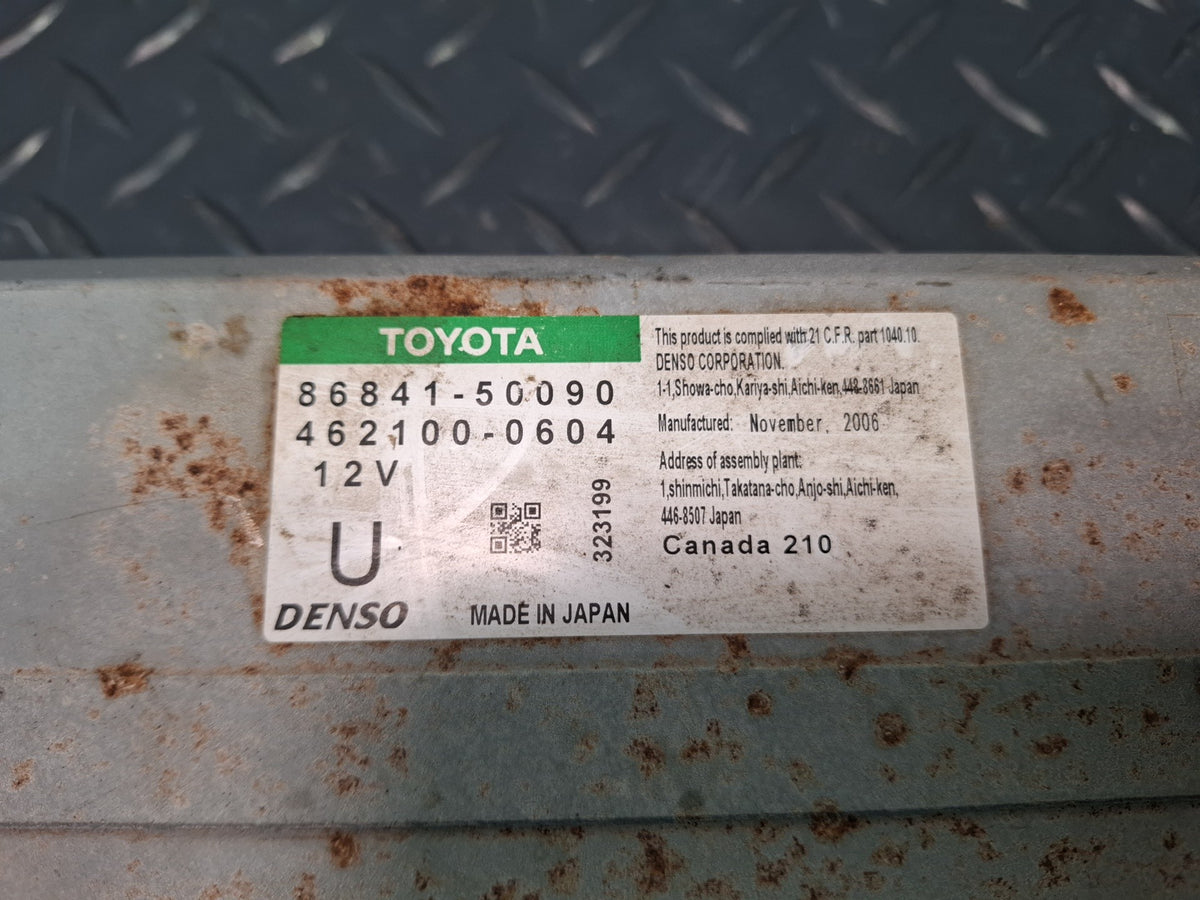 2004-2007 Lexus UZJ100L LX470 GPS Navigation DVD Player Control Unit 86841-50090