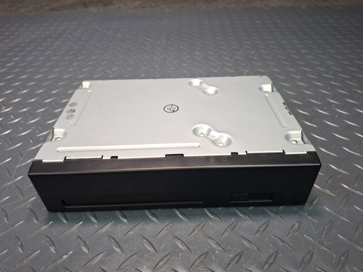 2004-2007 Lexus UZJ100L LX470 GPS Navigation DVD Player Control Unit 86841-50090