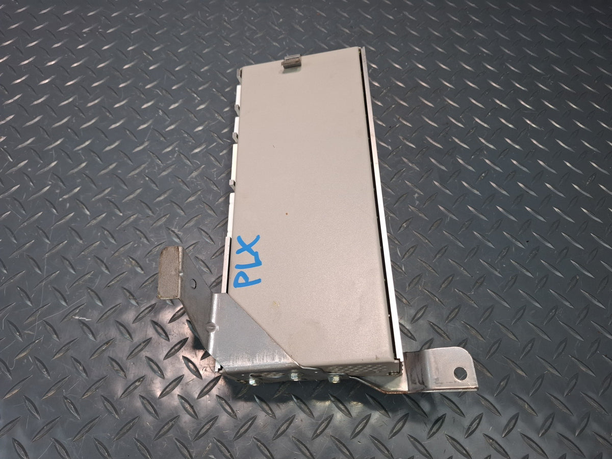2003-2007 Lexus UZJ100L LX470 Mark Levinson Audio Amplifier 86280-0W053