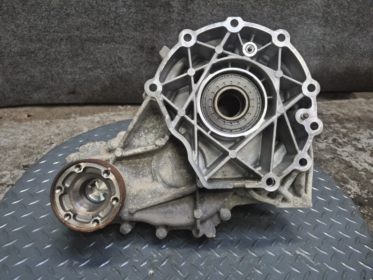 2017-2020 Maserati Levante M161 3.0L AWD Transfer Case Box w Motor 670038072
