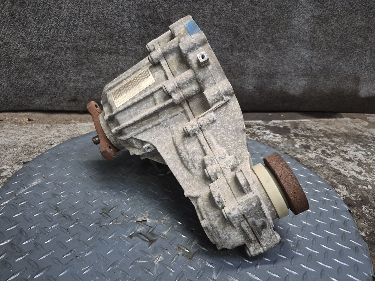 2017-2020 Maserati Levante M161 3.0L AWD Transfer Case Box w Motor 670038072