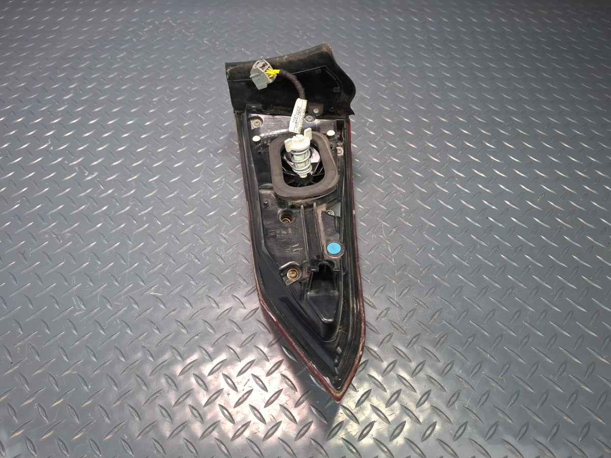 2017-2020 Maserati Levante M161 Rear Left Outer Tail Light Lamp 670106833