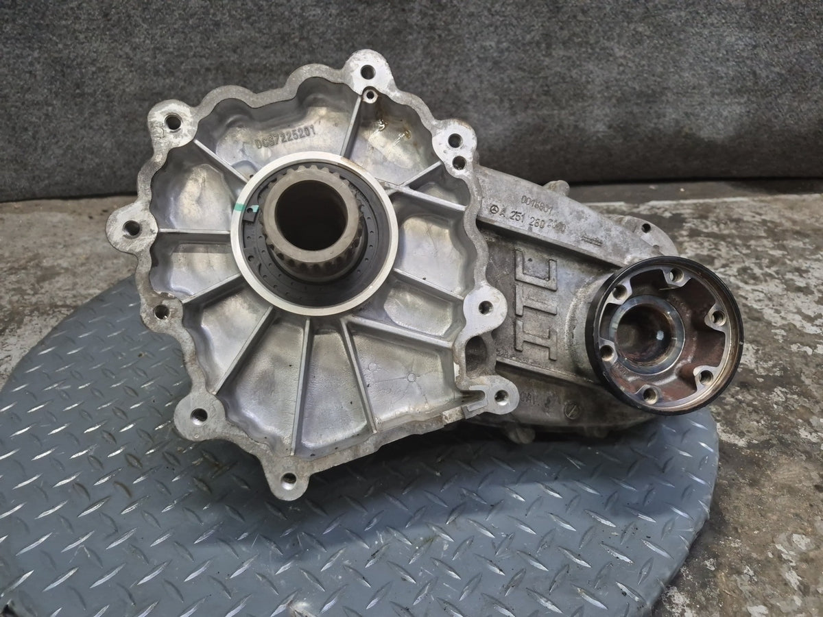 2012-2015 Mercedes W166 ML350 Diesel AWD Transmission Transfer Case Box