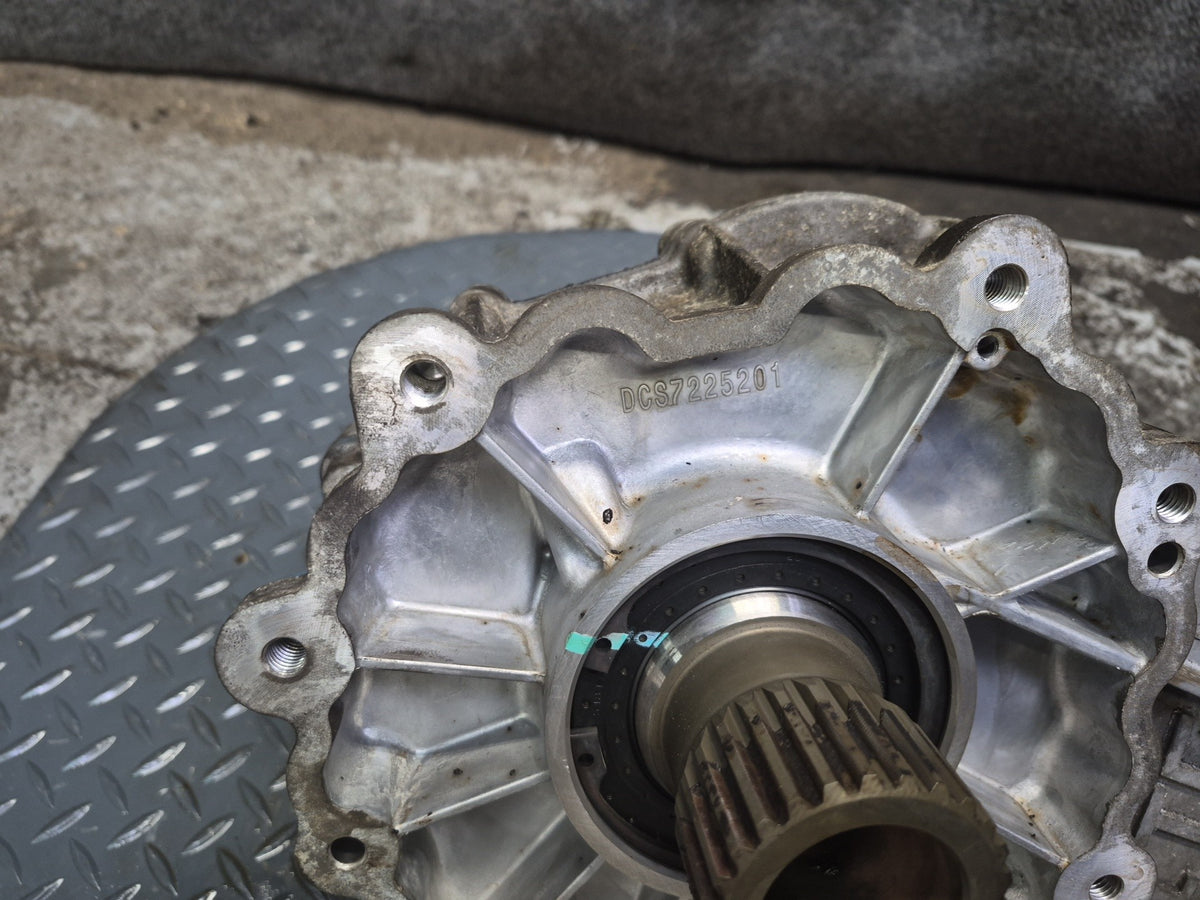2012-2015 Mercedes W166 ML350 Diesel AWD Transmission Transfer Case Box